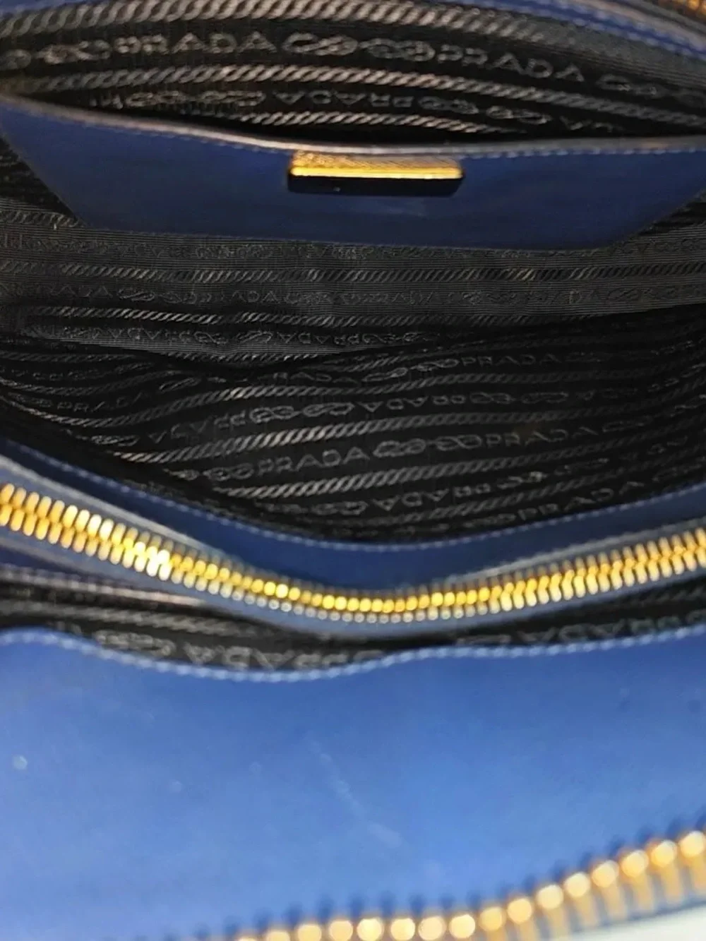 ♥️Prada Saffiano Large Blue Leather Promenade Dome Satchel with Gold Hardware♥️